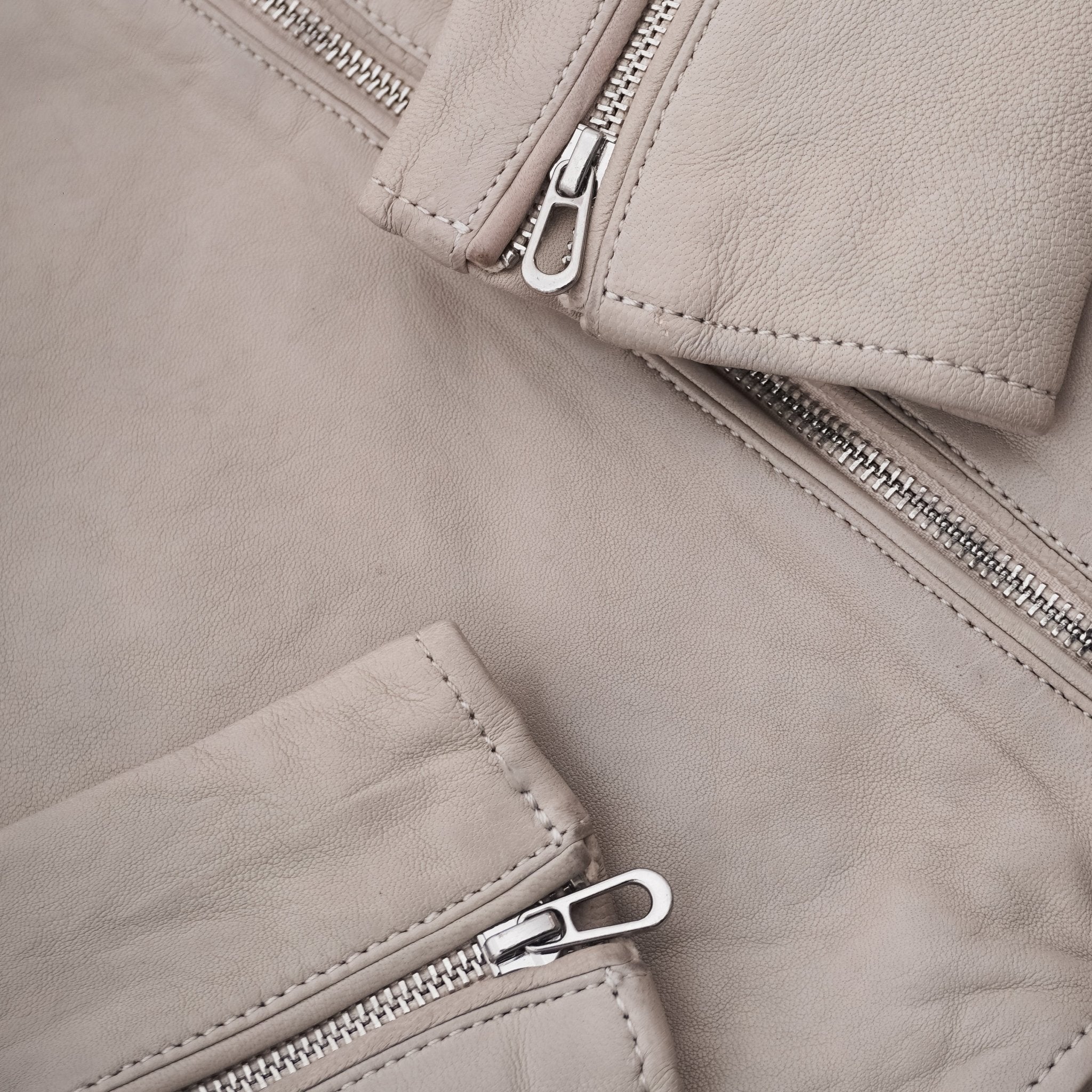 Olympe Women's Leather Jacket - Playboy